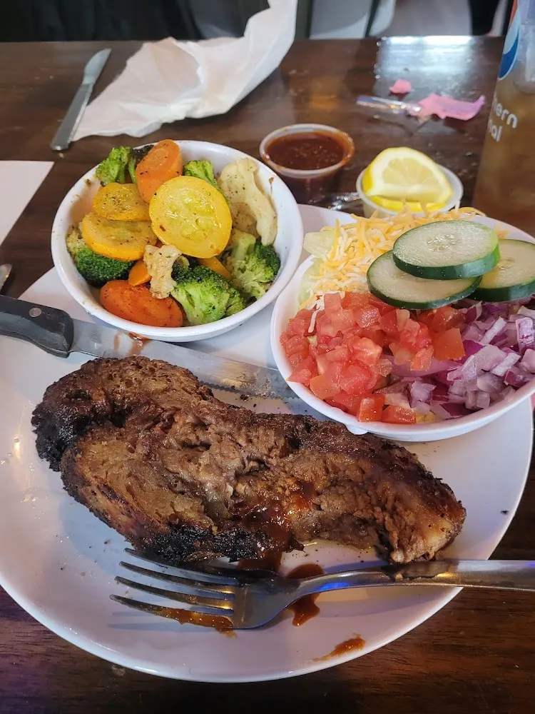 Brisket with Side Salad and Veggies
